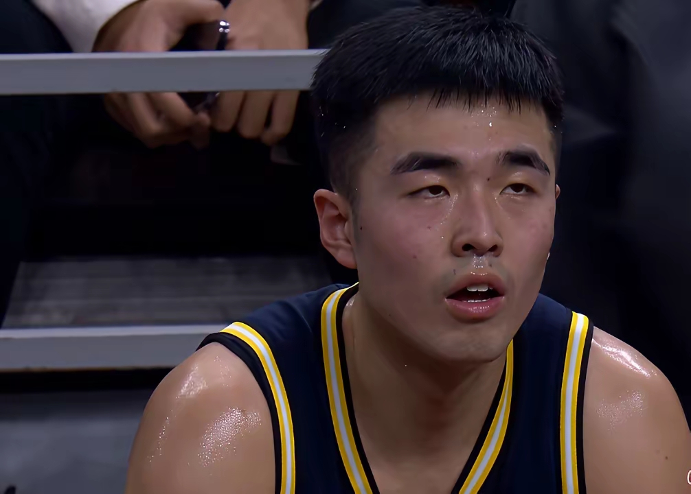 包含广州队冲刺阶段手感冰凉；志在NBA常规赛名次提升；底气十足；训练强度明显提升的词条